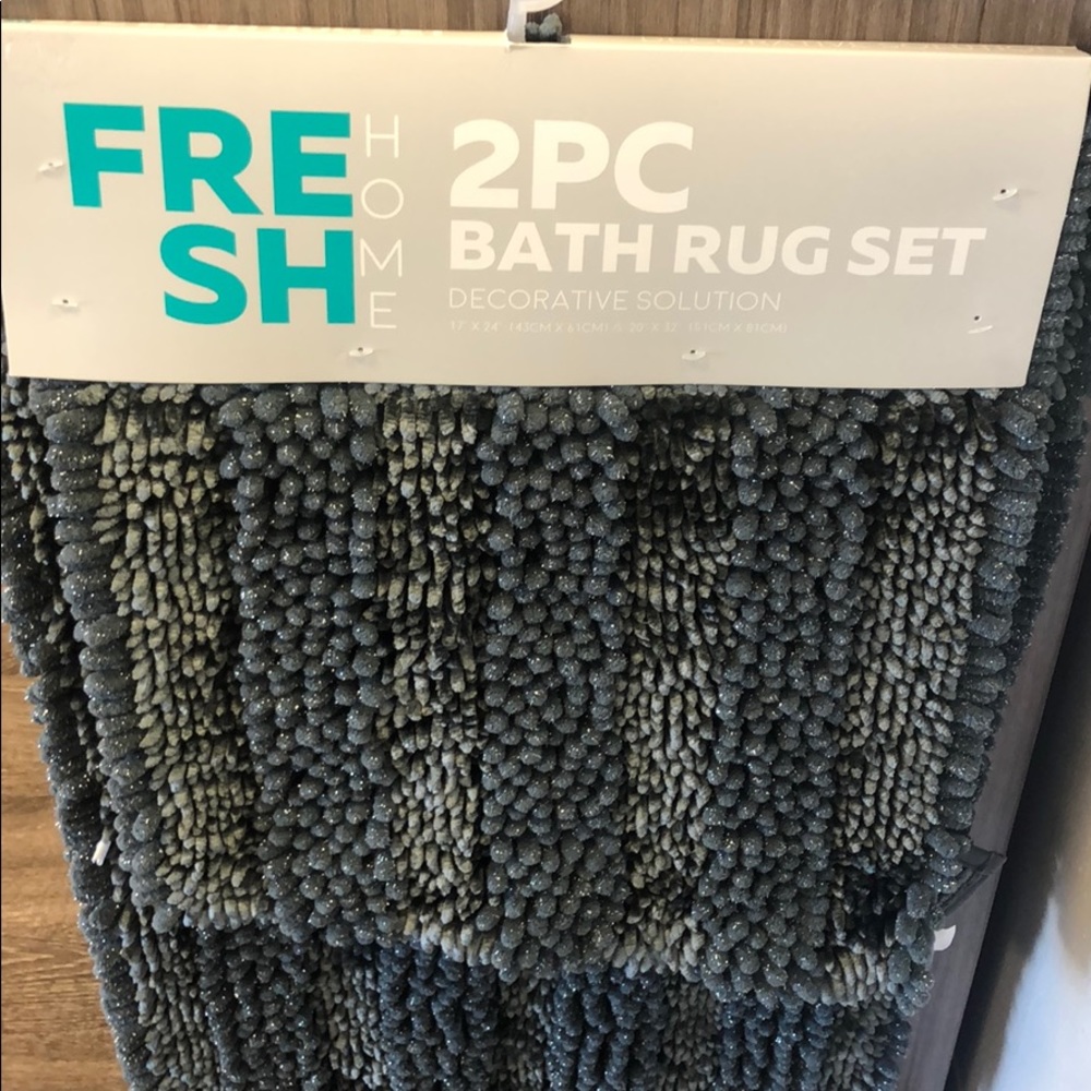 Macy’s Decorative 2 Piece Bath Rug Set - Picture 4 of 4